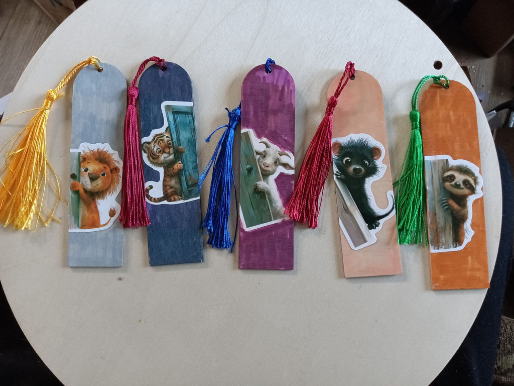 4 inch wooden bookmarks with tassle animal related