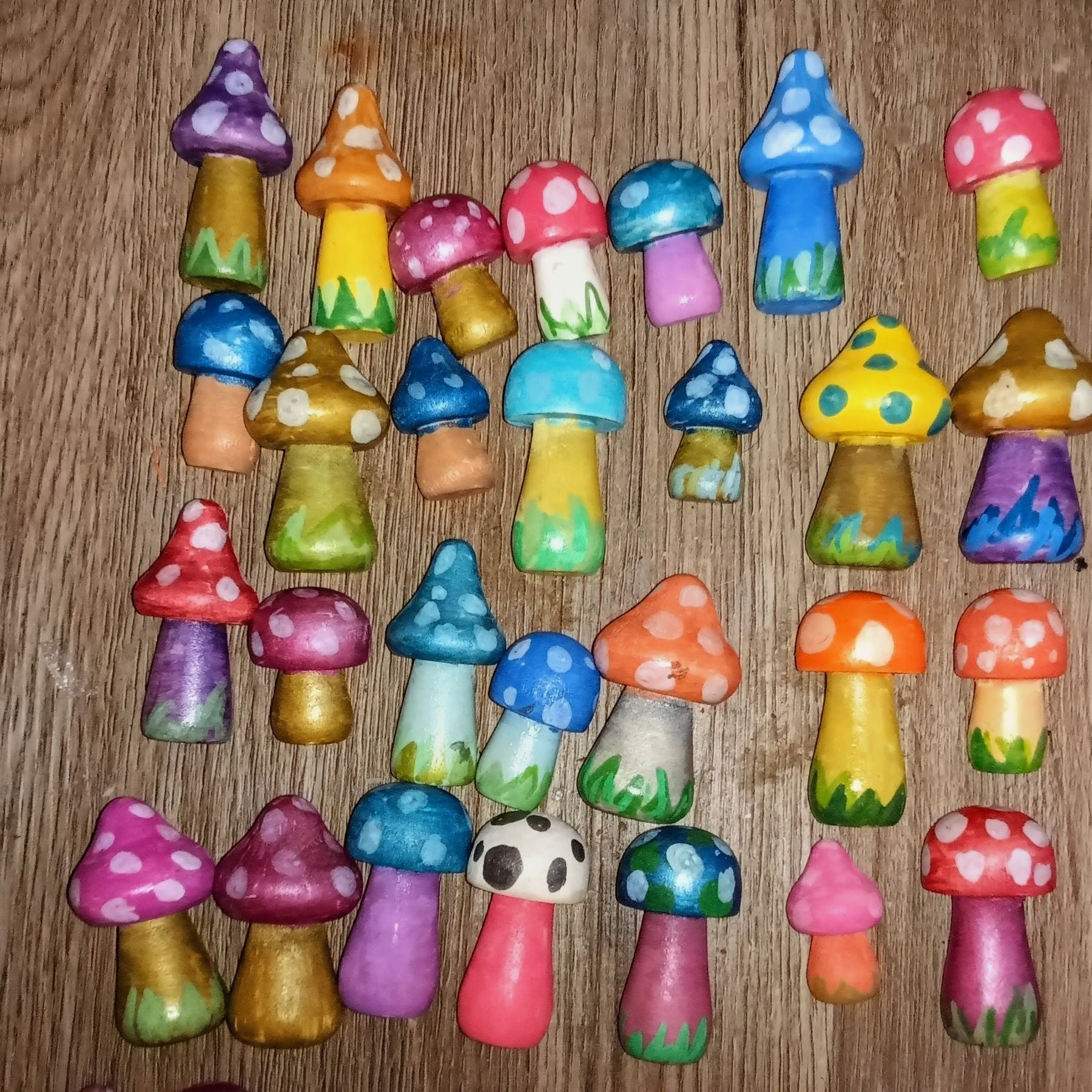 Hand painted mini wooden mushrooms pack of 3 ..assorted.. available colours will be chosen for you