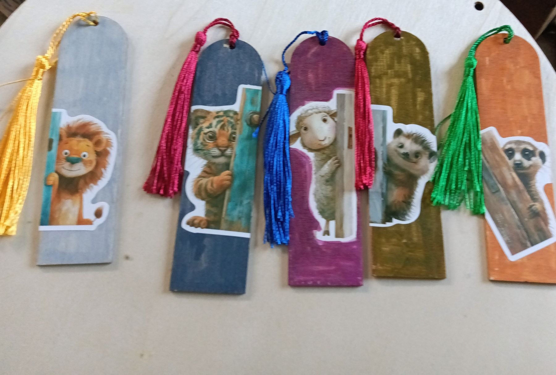  4 inch wooden bookmarks with tassle animal related
